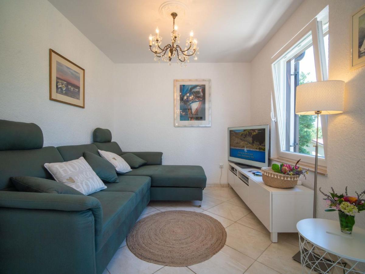 Holiday Home Vesna By Interhome Njivice Eksteriør billede