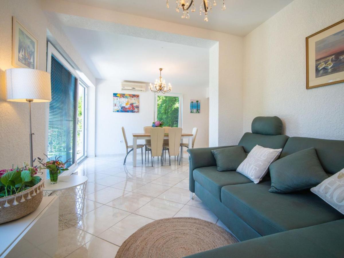Holiday Home Vesna By Interhome Njivice Eksteriør billede